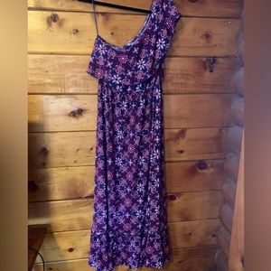 Excellent condition miami brand one shoulder handkerchief maxi dress.